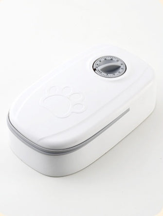 Smart Feeding Made Easy – Automatic Pet Food Dispenser for Cats & Dogs